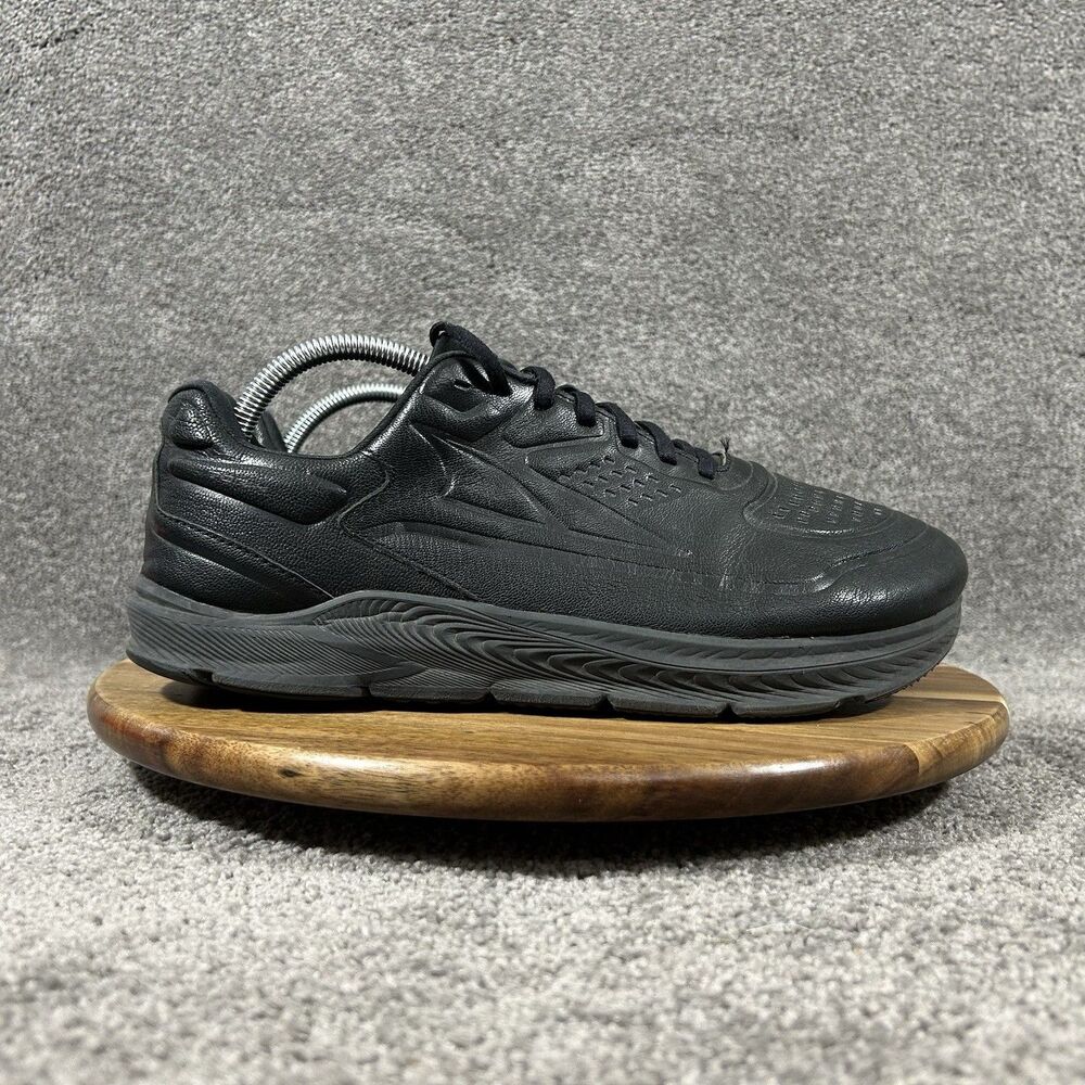 Altra Torin 5 AL0A5481000 Women’s Size 12 Black Leather Running Shoes Used